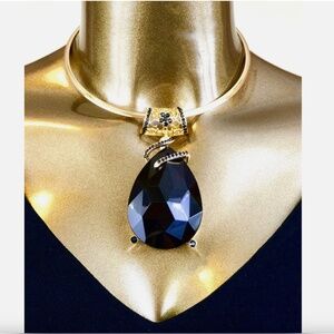 CLOSING SALE - NECKLACE -  TEARDROP PENDANT